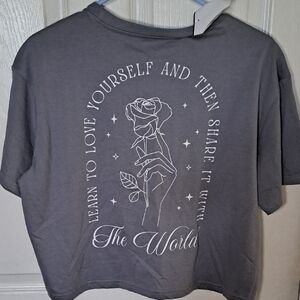 Women’s Short Sleeve Graphic Tee - Gray